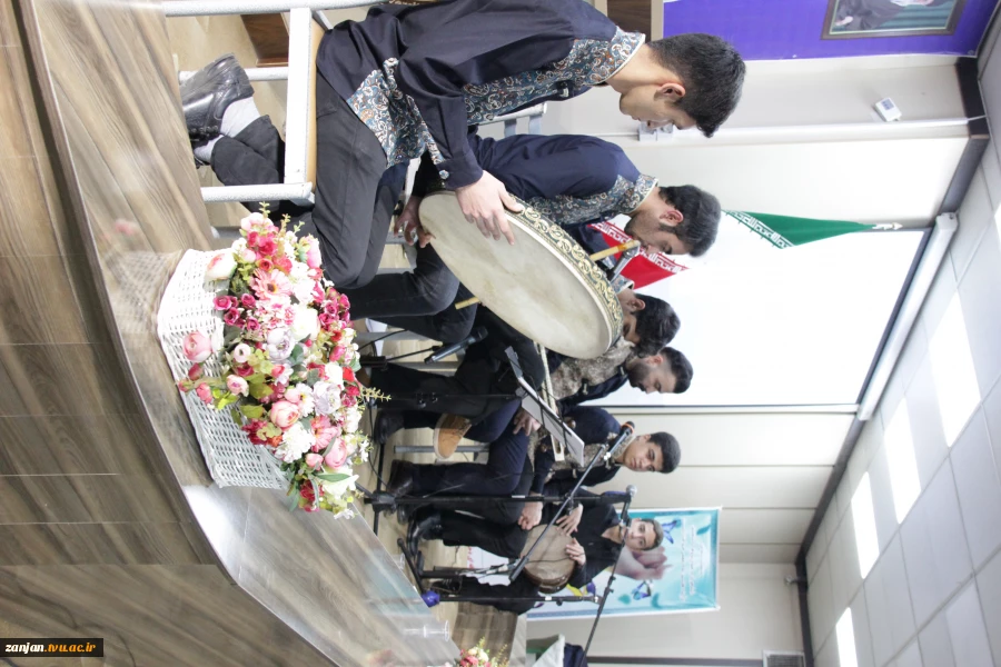 مراسم گرامیداشت 16 آذر، روز دانشجو و تقدیر از دانشجویان برتر علمی ، فرهنگی دانشگاه ملی مهارت استان زنجان 3